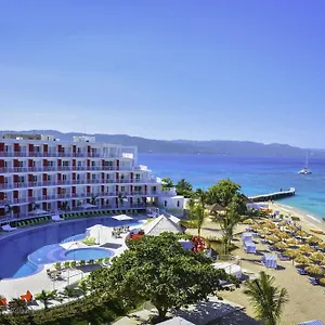 Курортный комплекс Grand Decameron Cornwall Beach, A Trademark, Бухта Монтего